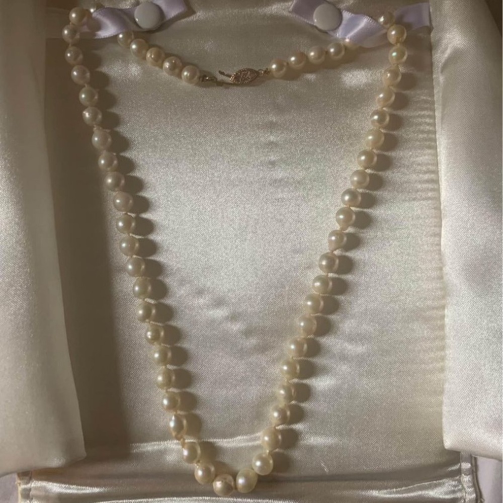Vintage 14k genuine pearl necklace